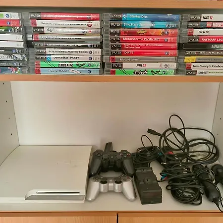 Pahta, Than Just 빌라 로바니에미