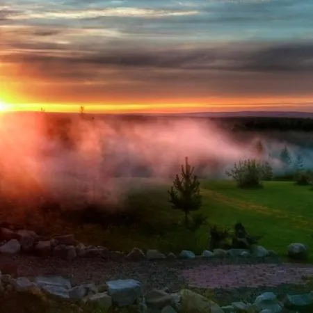 Pahta, Than Just Villa *